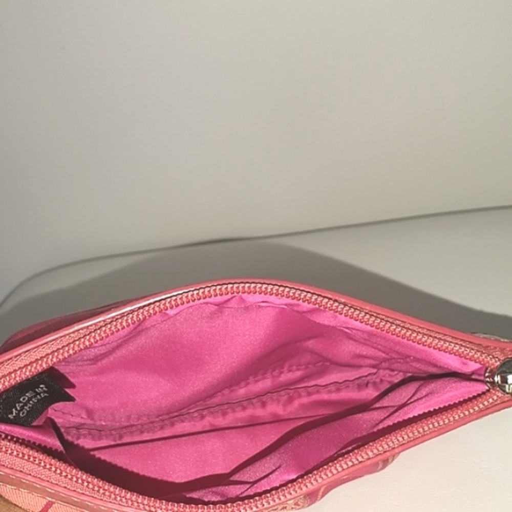 Coach Wristlet| Pink and Coral - Picture 8 of 9